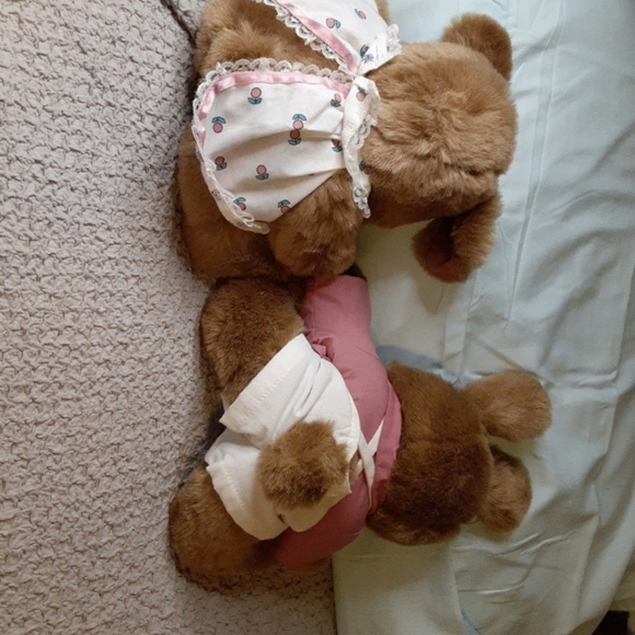 2 Robert Raikes bunny rabbits - Picture 8 of 13